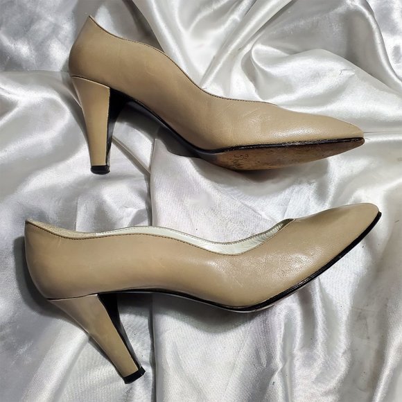 Vintage YSL beige tan thick high heel leather pumps SZ 5.5 - Picture 3 of 5